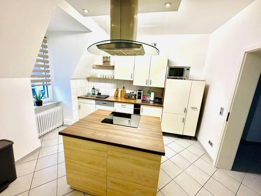 Ferienwohnung Loft Mit Billard-Tisch Und Ps4 Wuppertal Exterior foto
